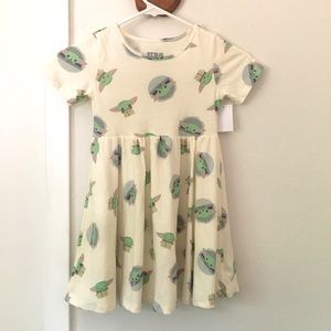 NWT Girl’s 5T Baby Yoda Dress